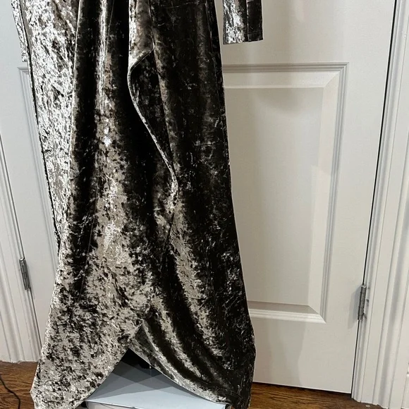 BCBGMaxAzria Metallic Gunmetal Crushed Velour New Year’s Wrap Maxi Dress Size S - Picture 6 of 13